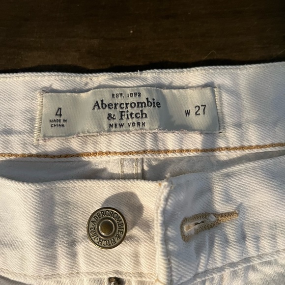 Cute summer shorts - Picture 2 of 3